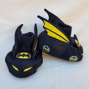 Batman black and yellow sock top plush slippers